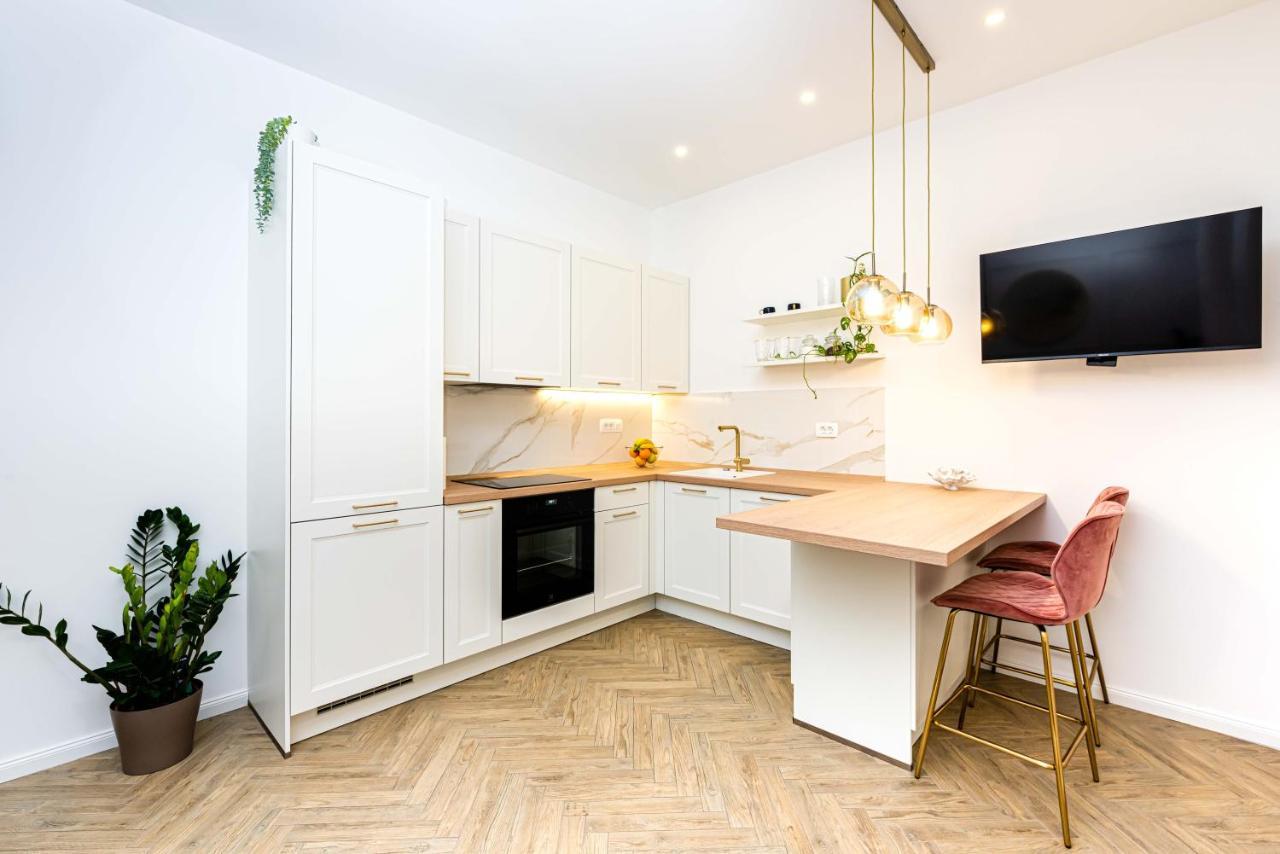Beautiful Apartment In Split Center Екстер'єр фото