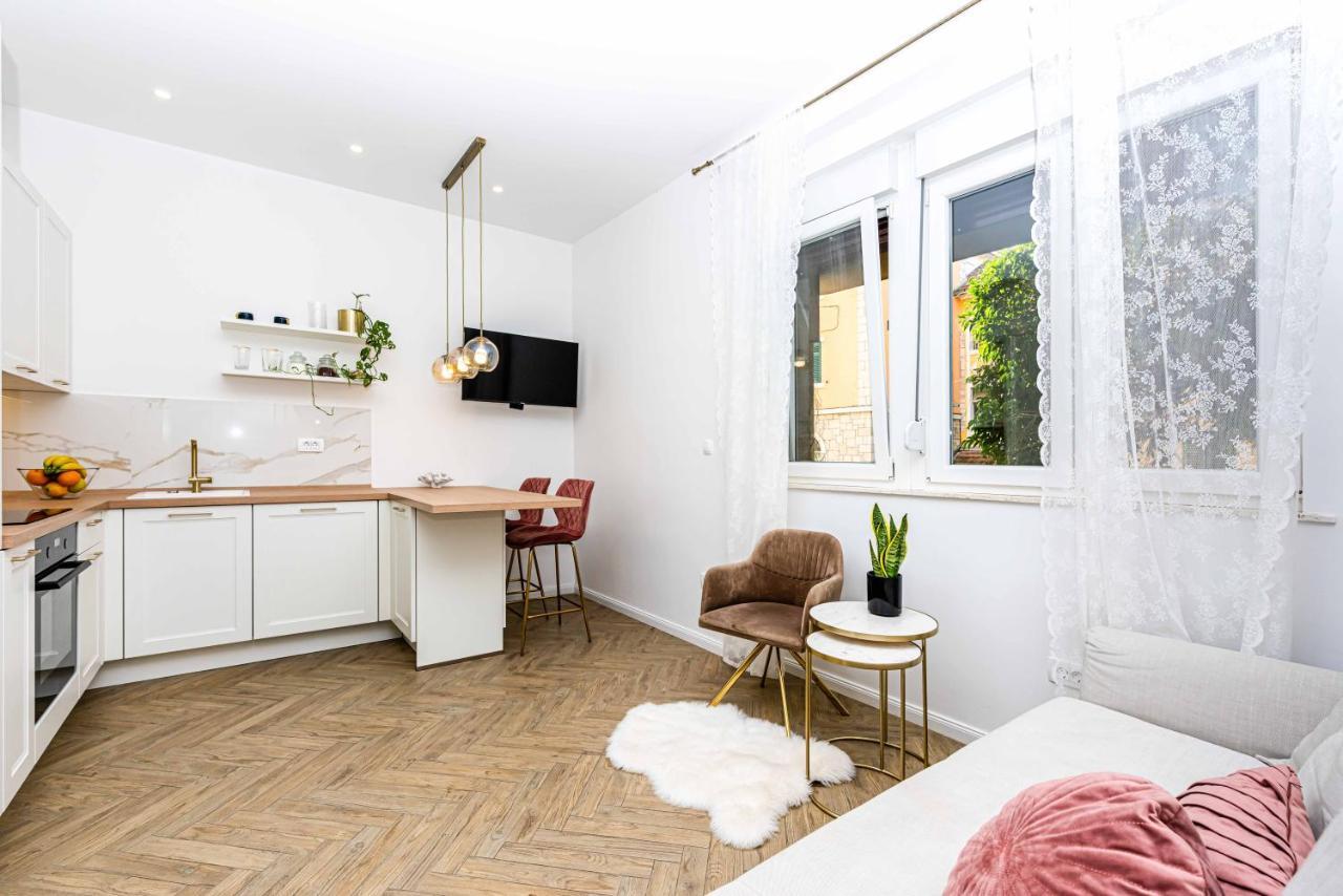 Beautiful Apartment In Split Center Екстер'єр фото